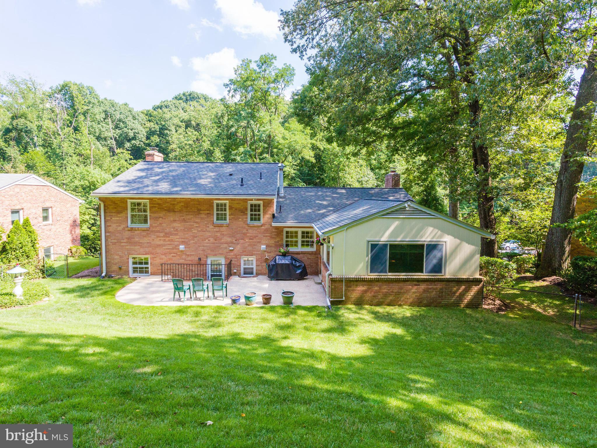 RIVERCREST - Residential