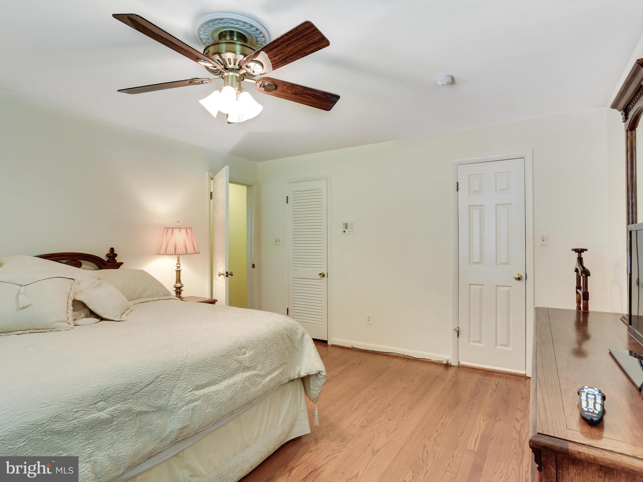 RIVERCREST - Residential