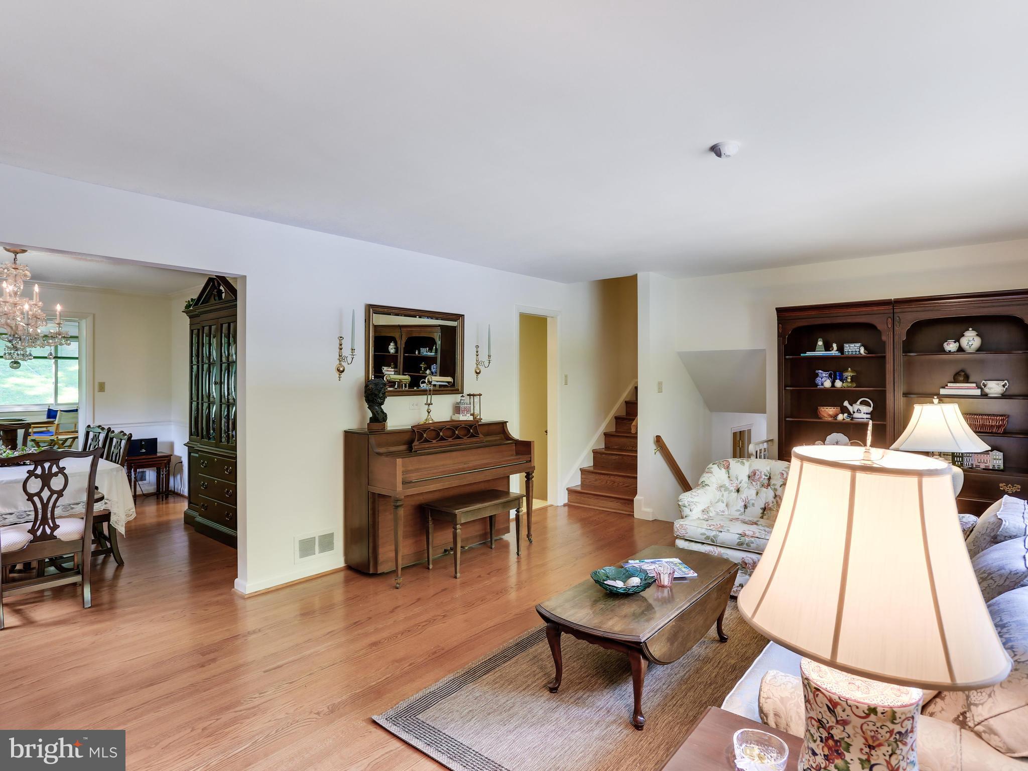 RIVERCREST - Residential