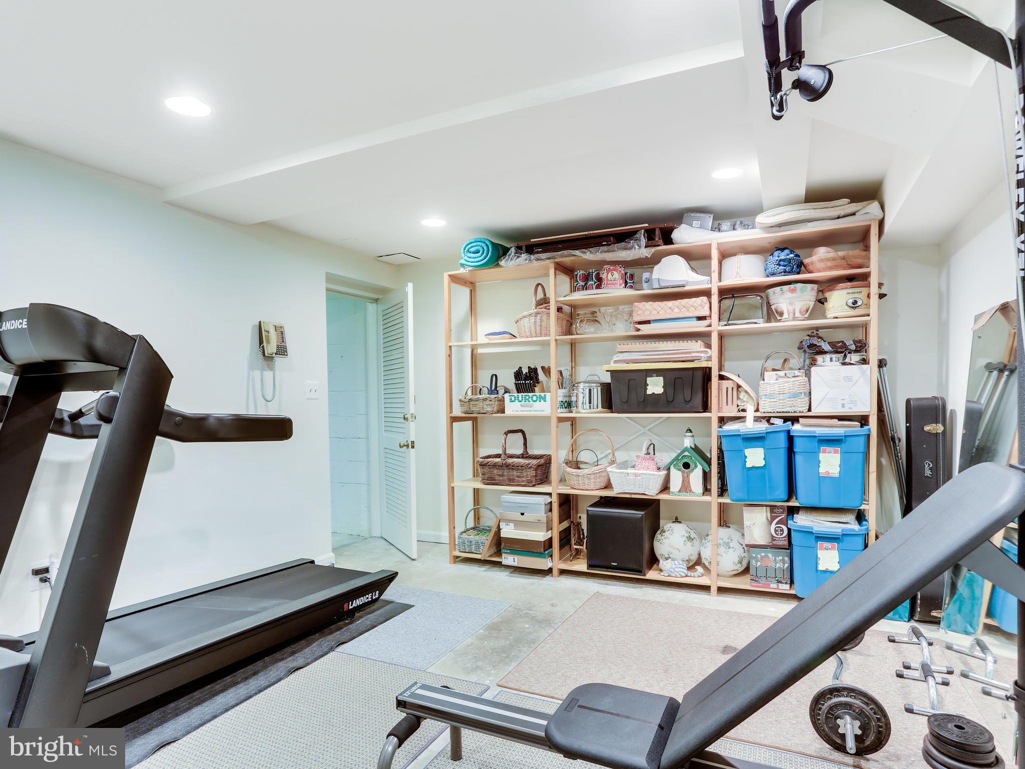 RIVERCREST - Residential