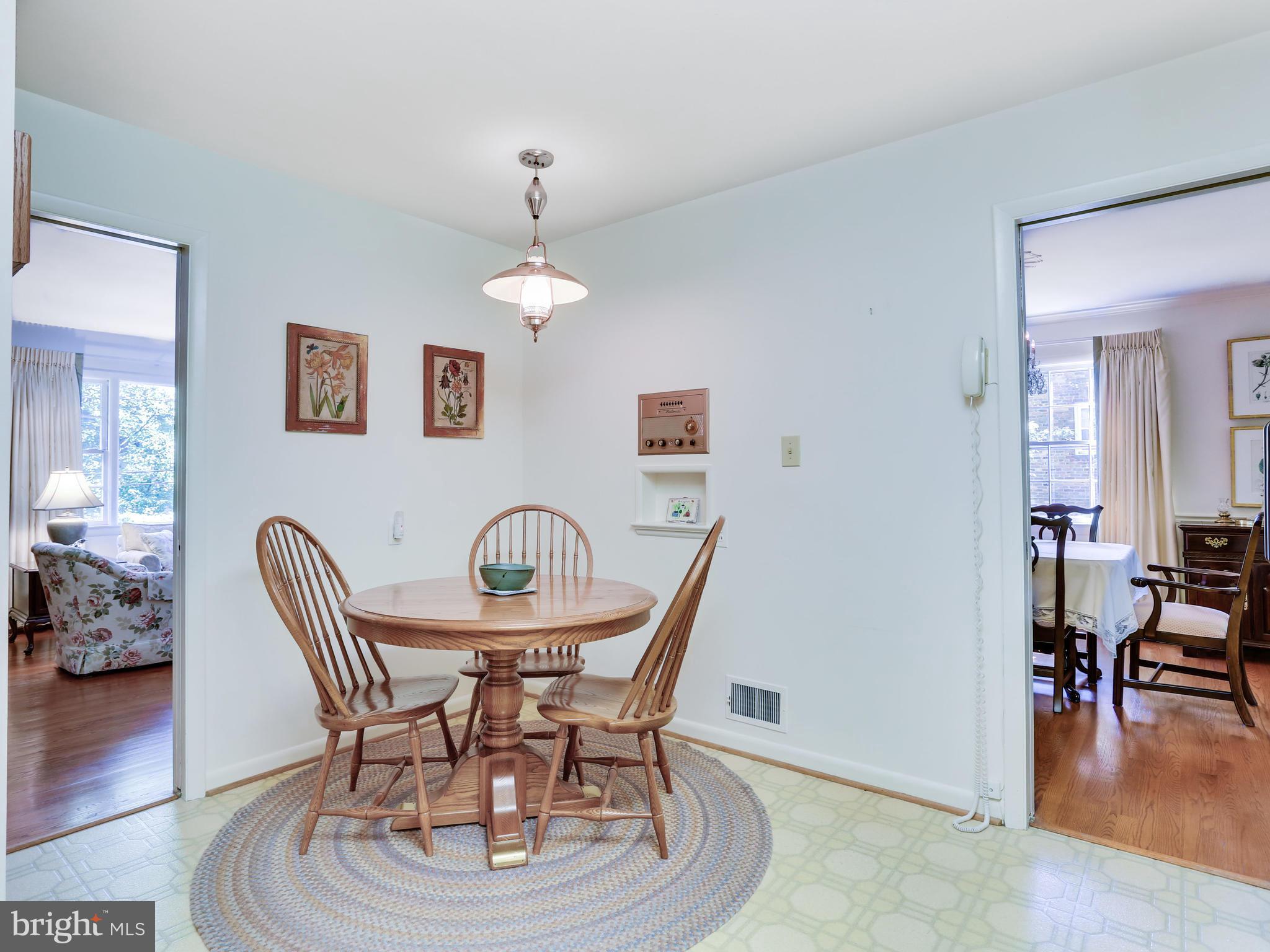 RIVERCREST - Residential