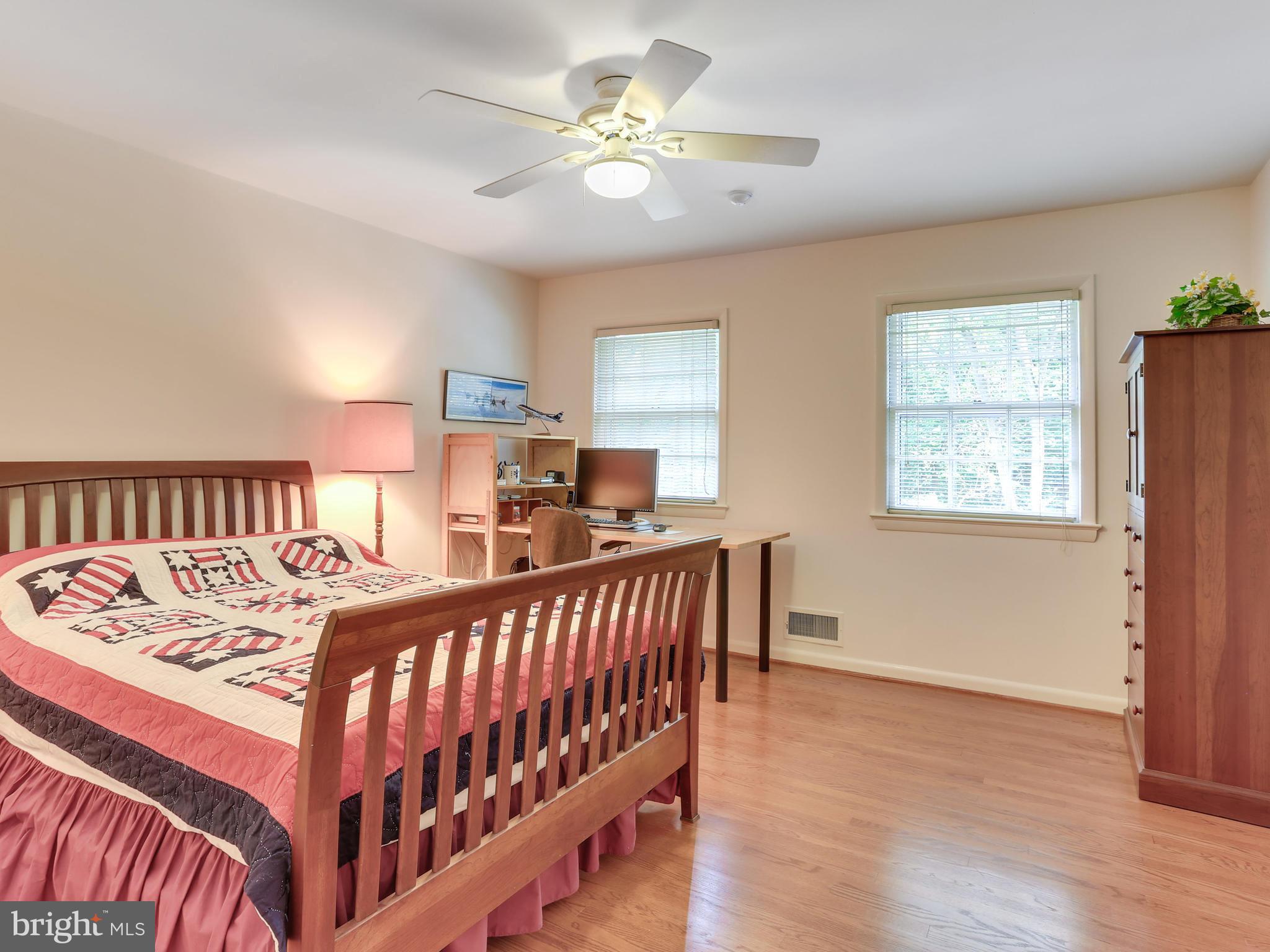 RIVERCREST - Residential