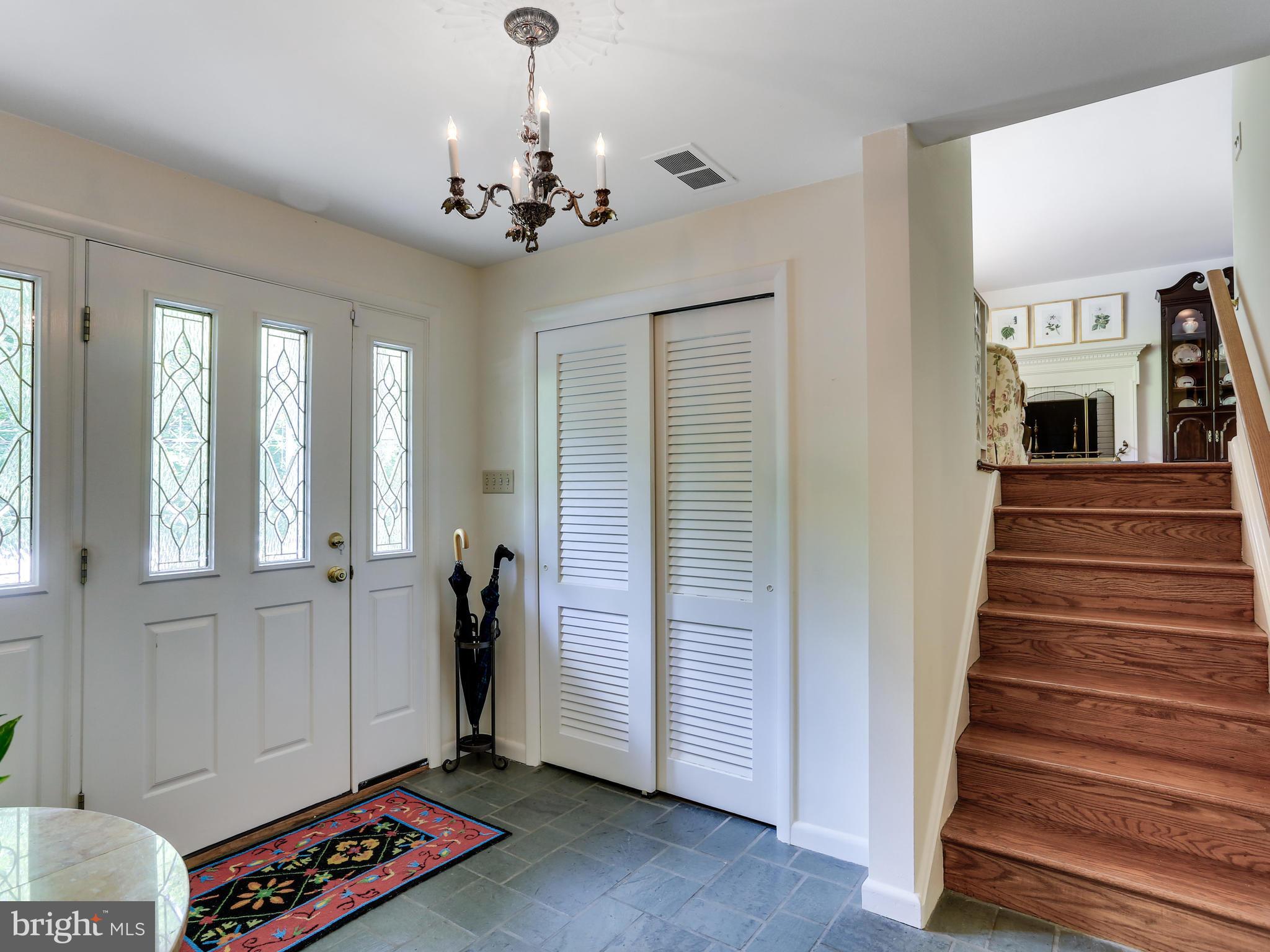 RIVERCREST - Residential