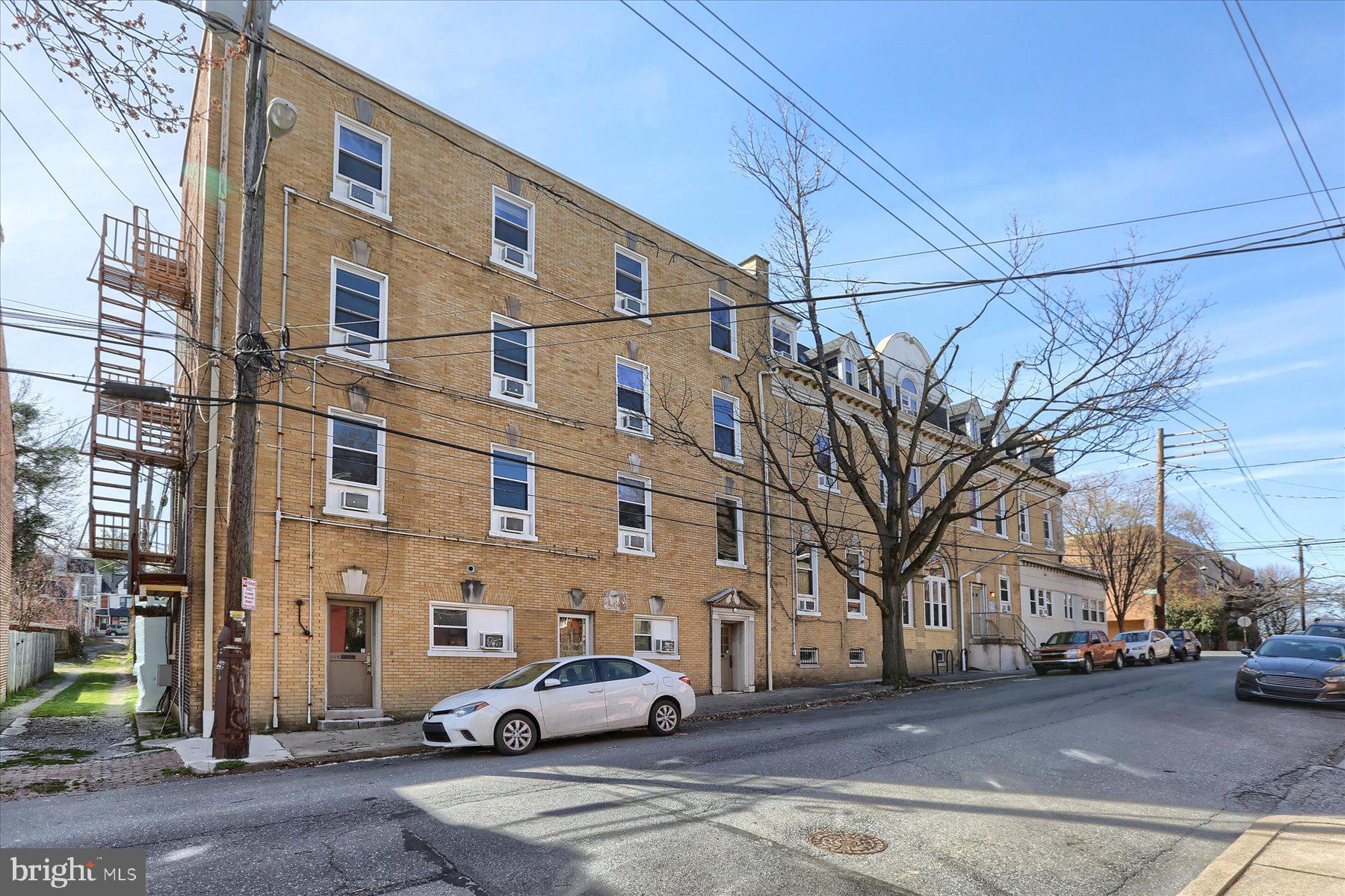 COLLEGE HILL - Commercial Sale