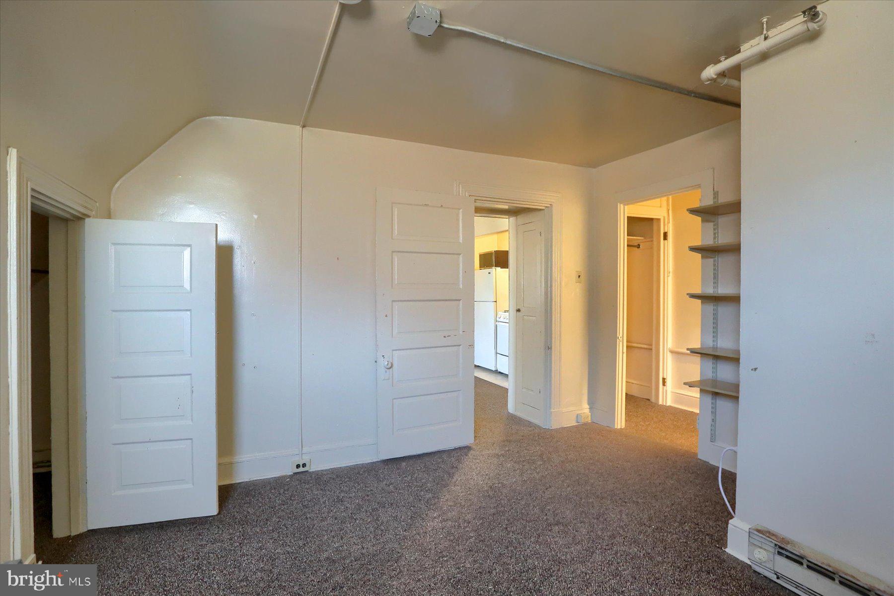 COLLEGE HILL - Commercial Sale