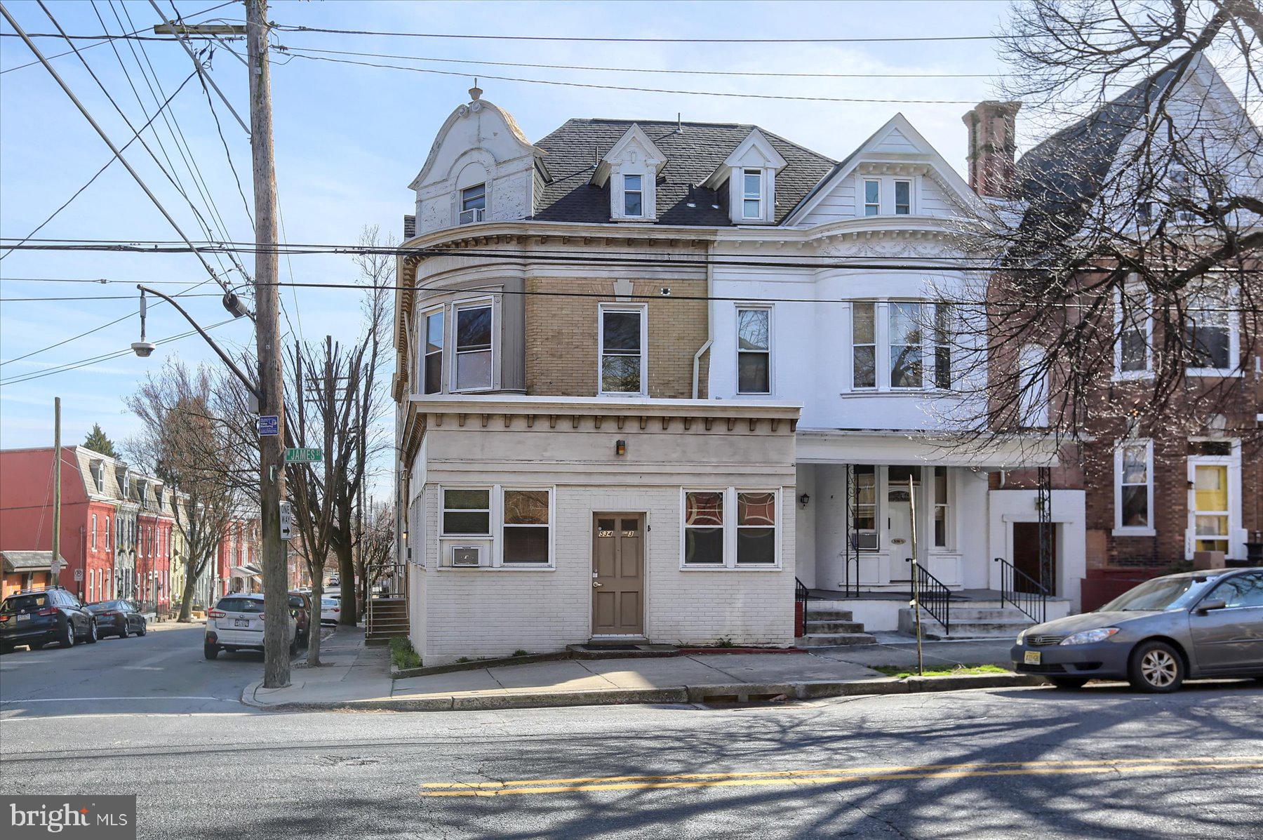 COLLEGE HILL - Commercial Sale