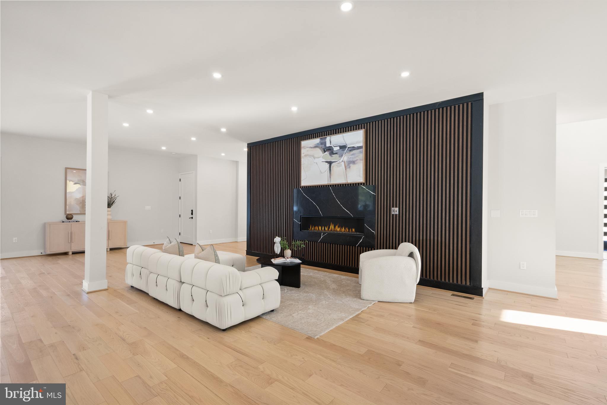 CENTREVILLE FARMS - Residential