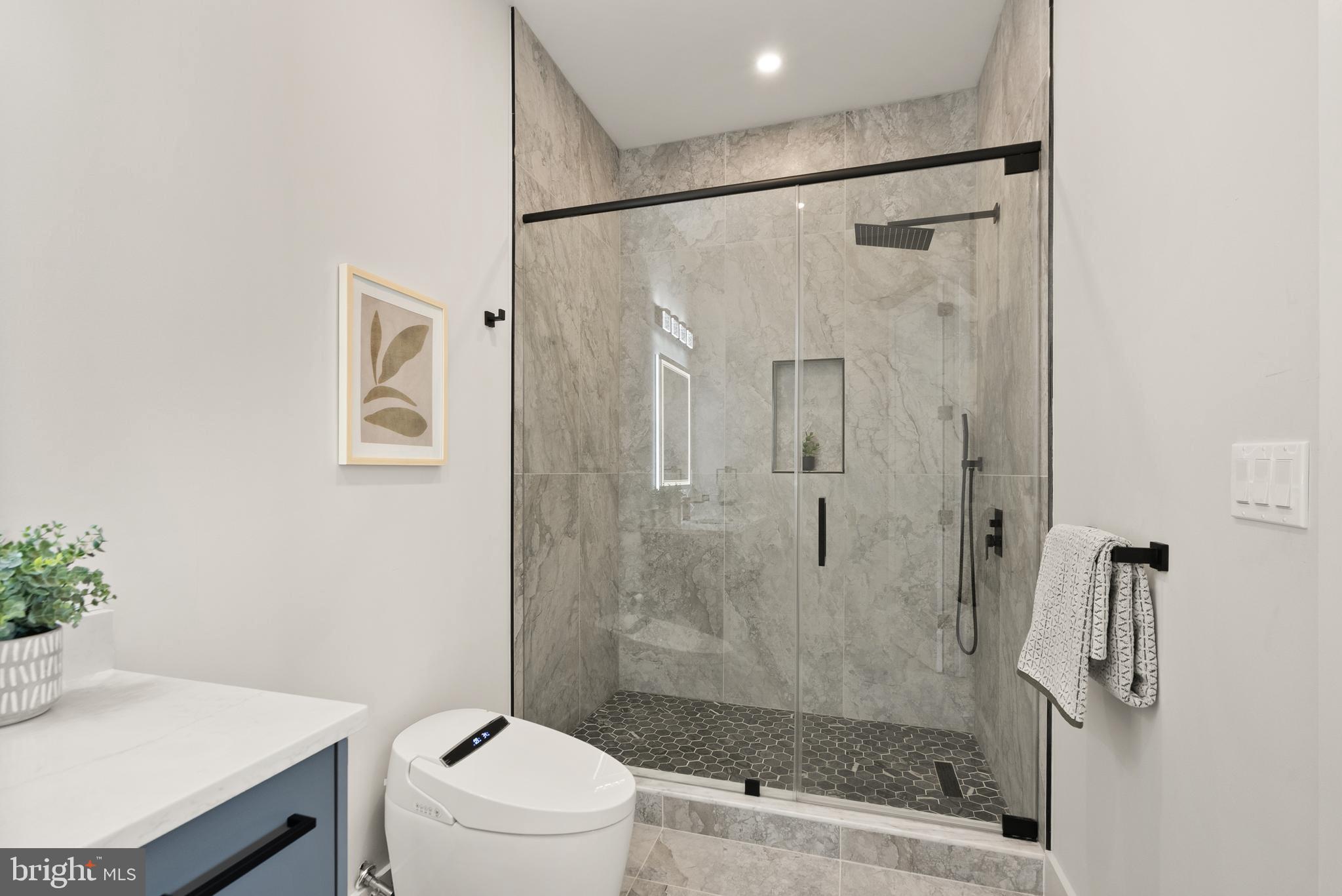 CENTREVILLE FARMS - Residential