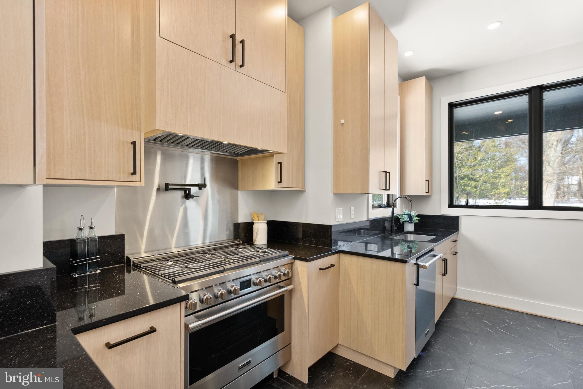 CENTREVILLE FARMS - Residential