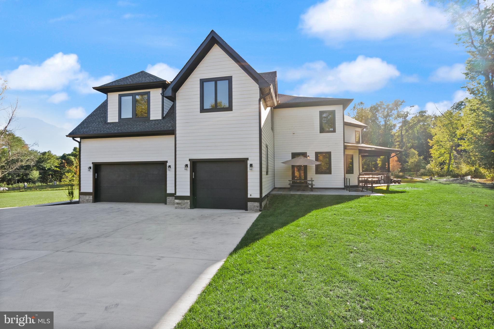 CENTREVILLE FARMS - Residential