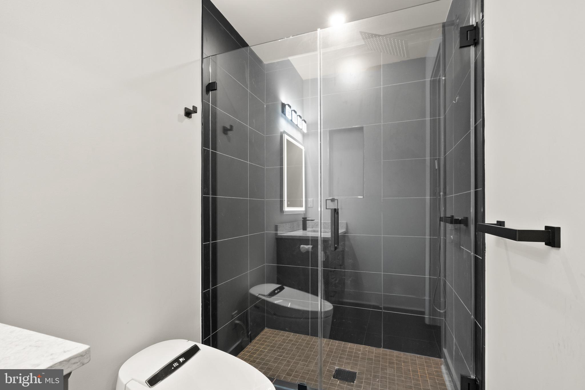 CENTREVILLE FARMS - Residential