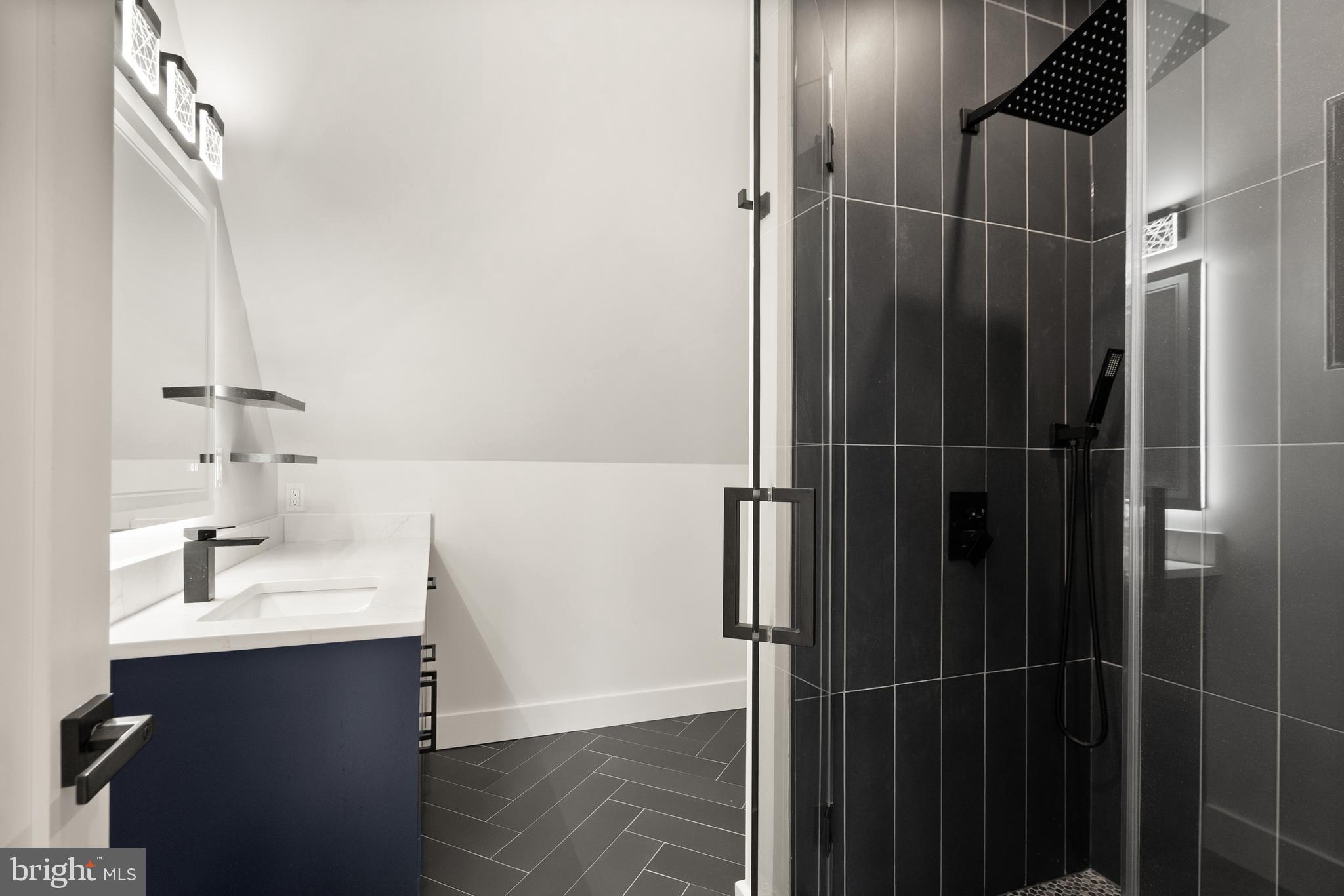 CENTREVILLE FARMS - Residential