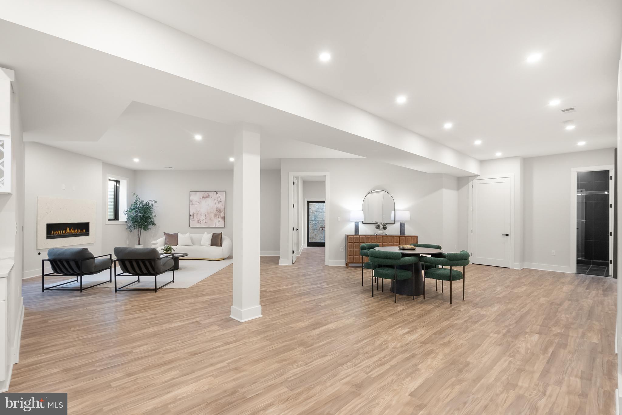 CENTREVILLE FARMS - Residential