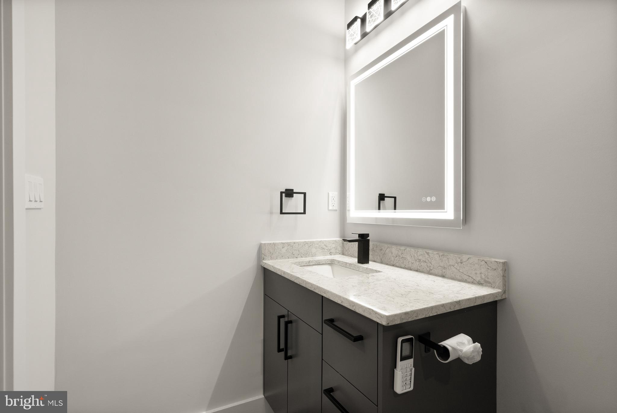 CENTREVILLE FARMS - Residential