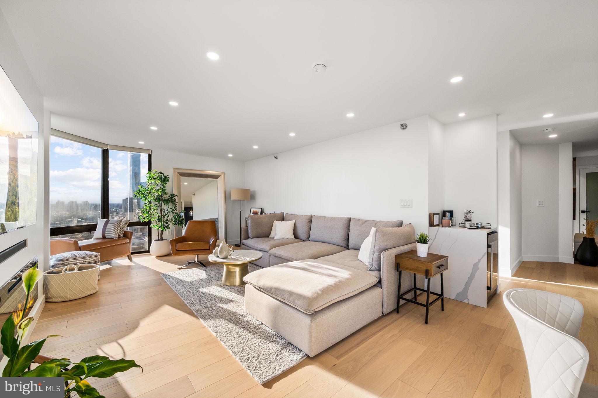 RITTENHOUSE SQUARE - Residential