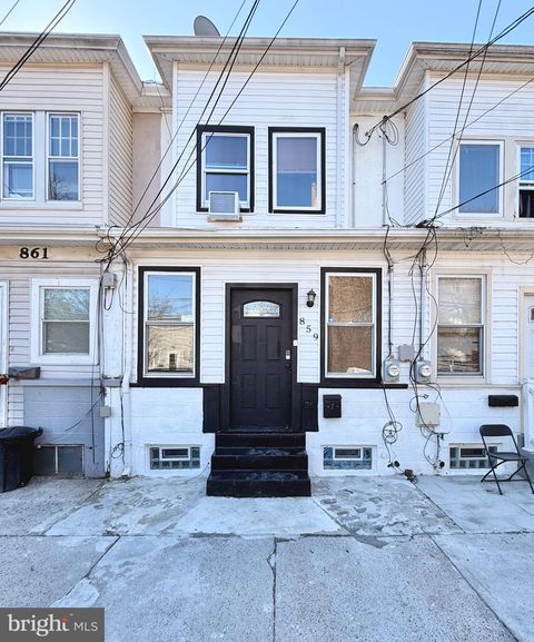 Townhouse For Sale - 859 Centre Street<br/> TRENTON, NJ 08611