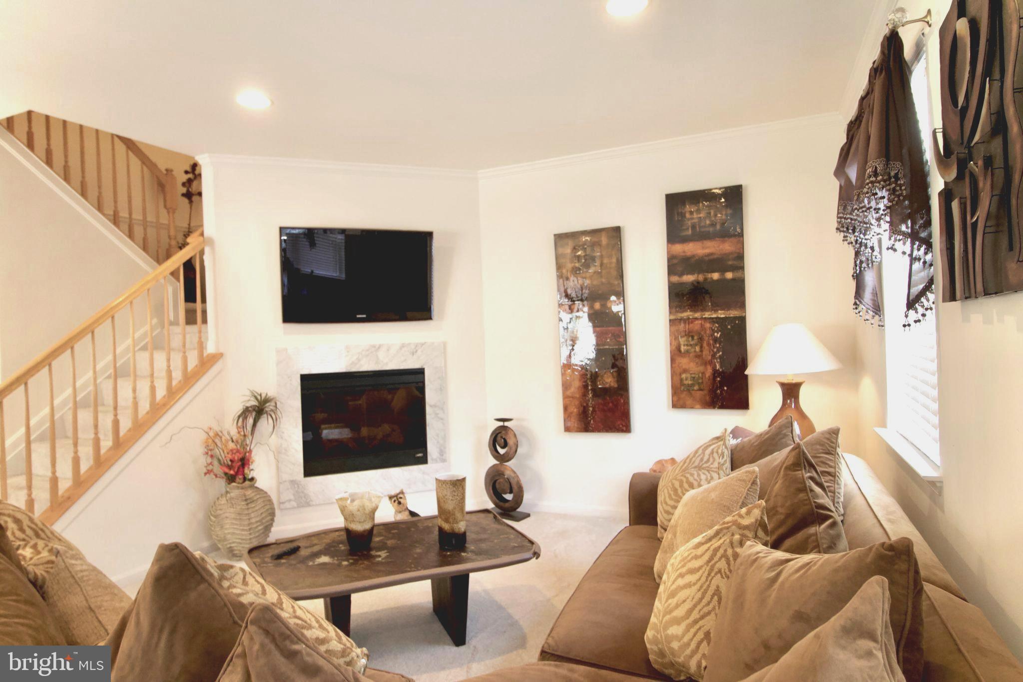 OAK TREE LANDING - Residential