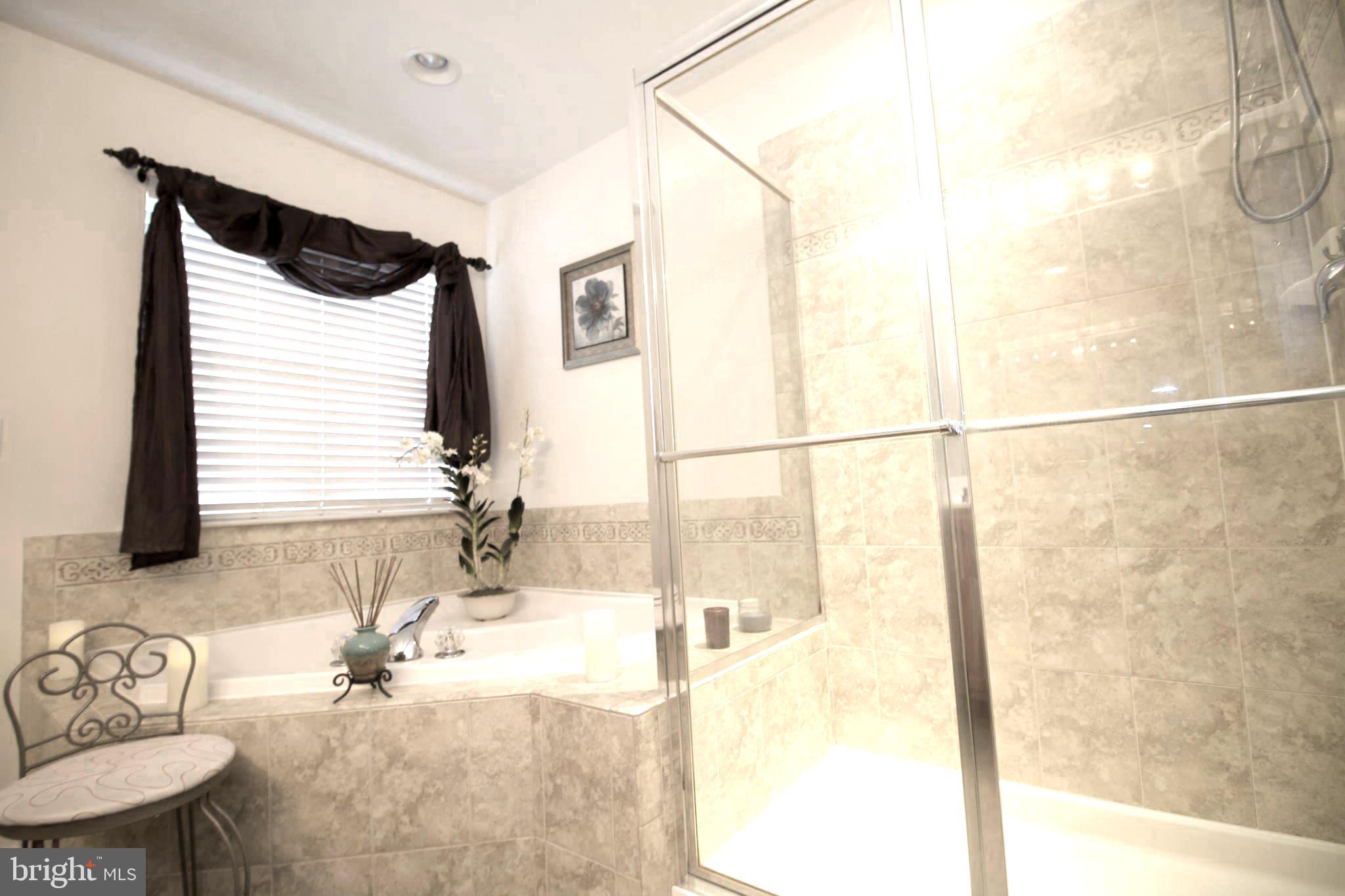 OAK TREE LANDING - Residential