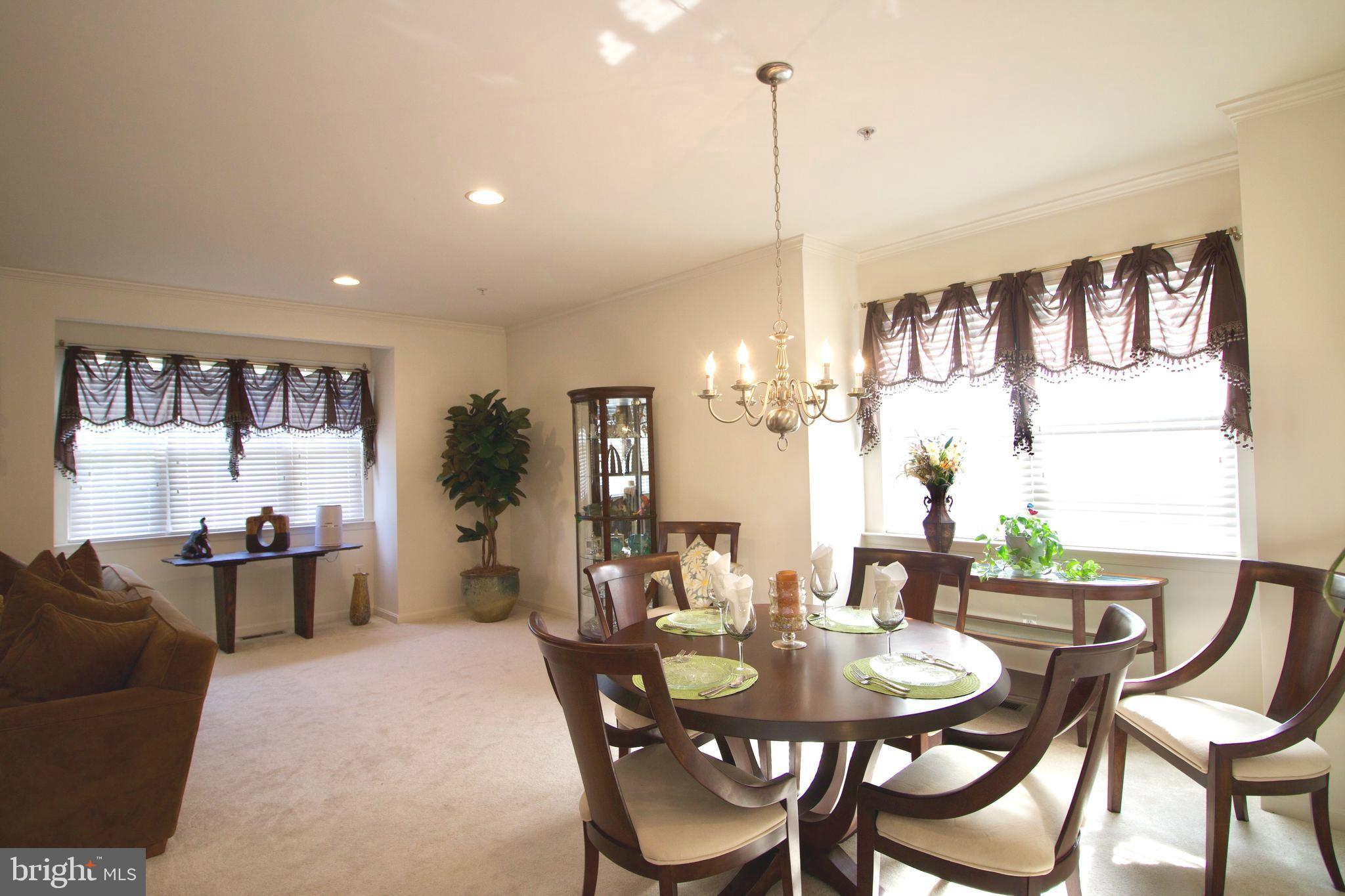 OAK TREE LANDING - Residential