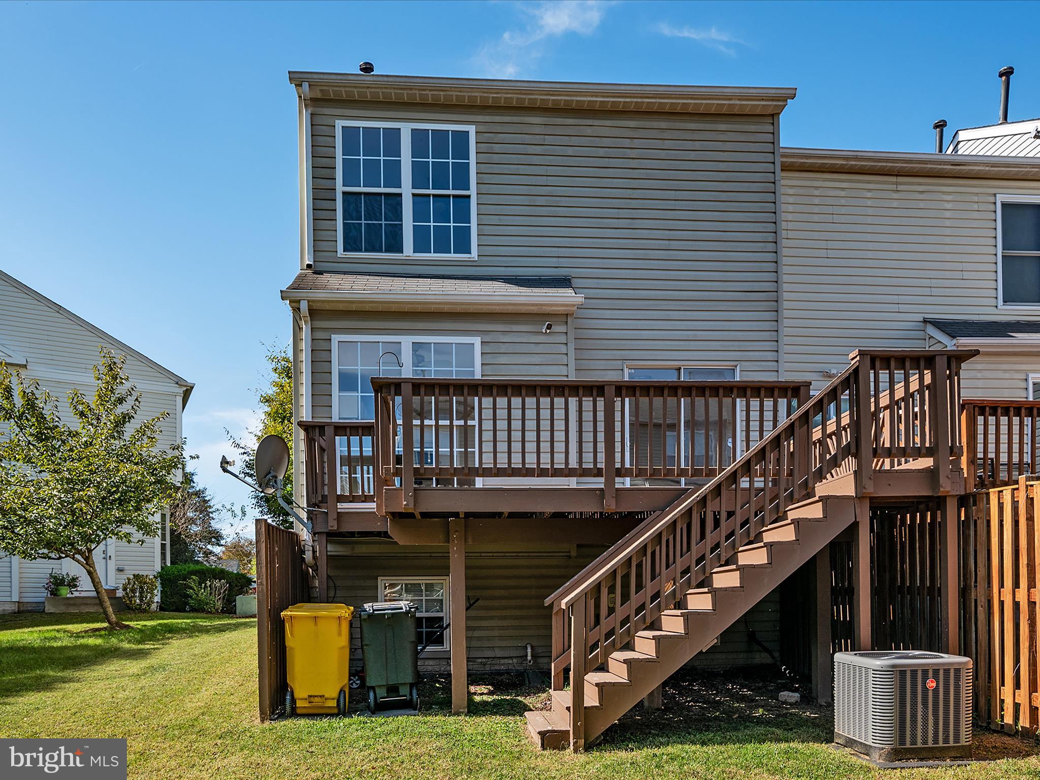 SEVEN OAKS - Residential