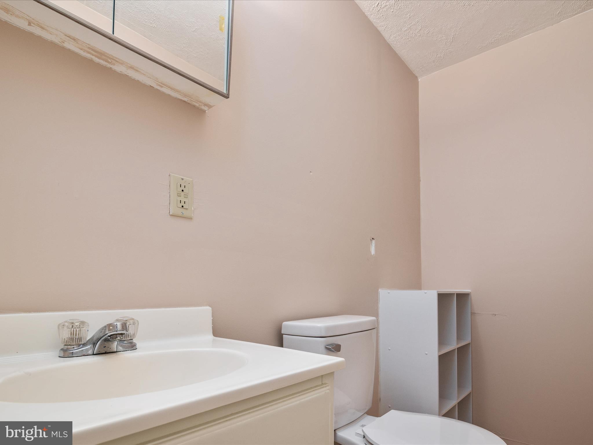 SEVEN OAKS - Residential