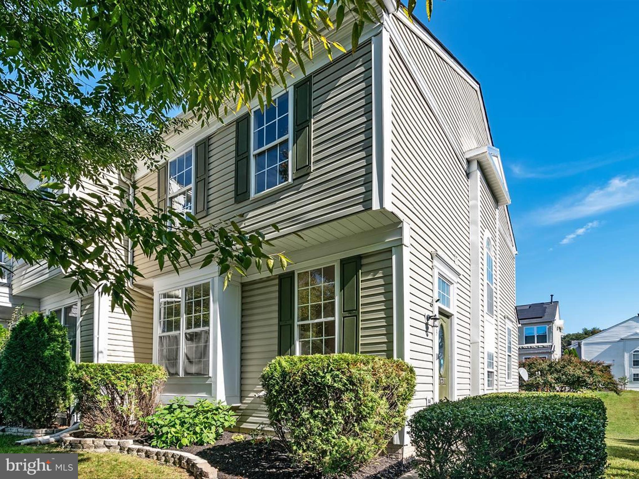 SEVEN OAKS - Residential