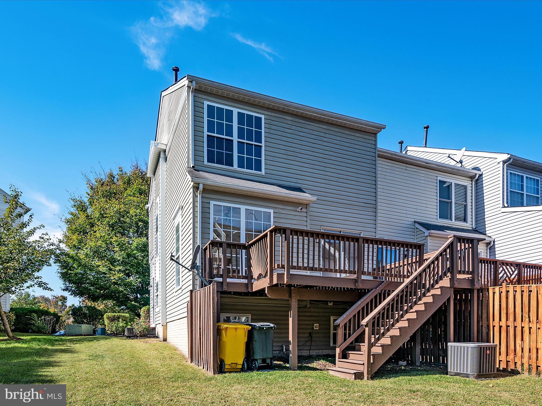 SEVEN OAKS - Residential