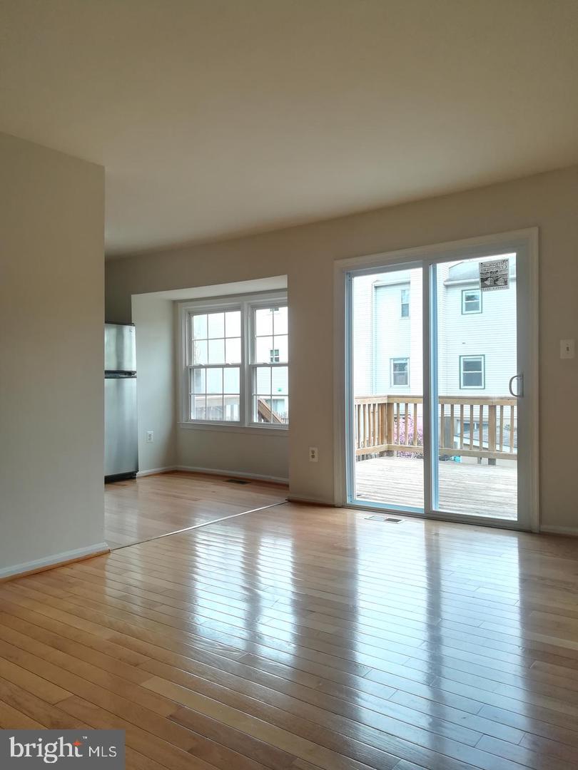 3055 HICKORY GROVE COURT