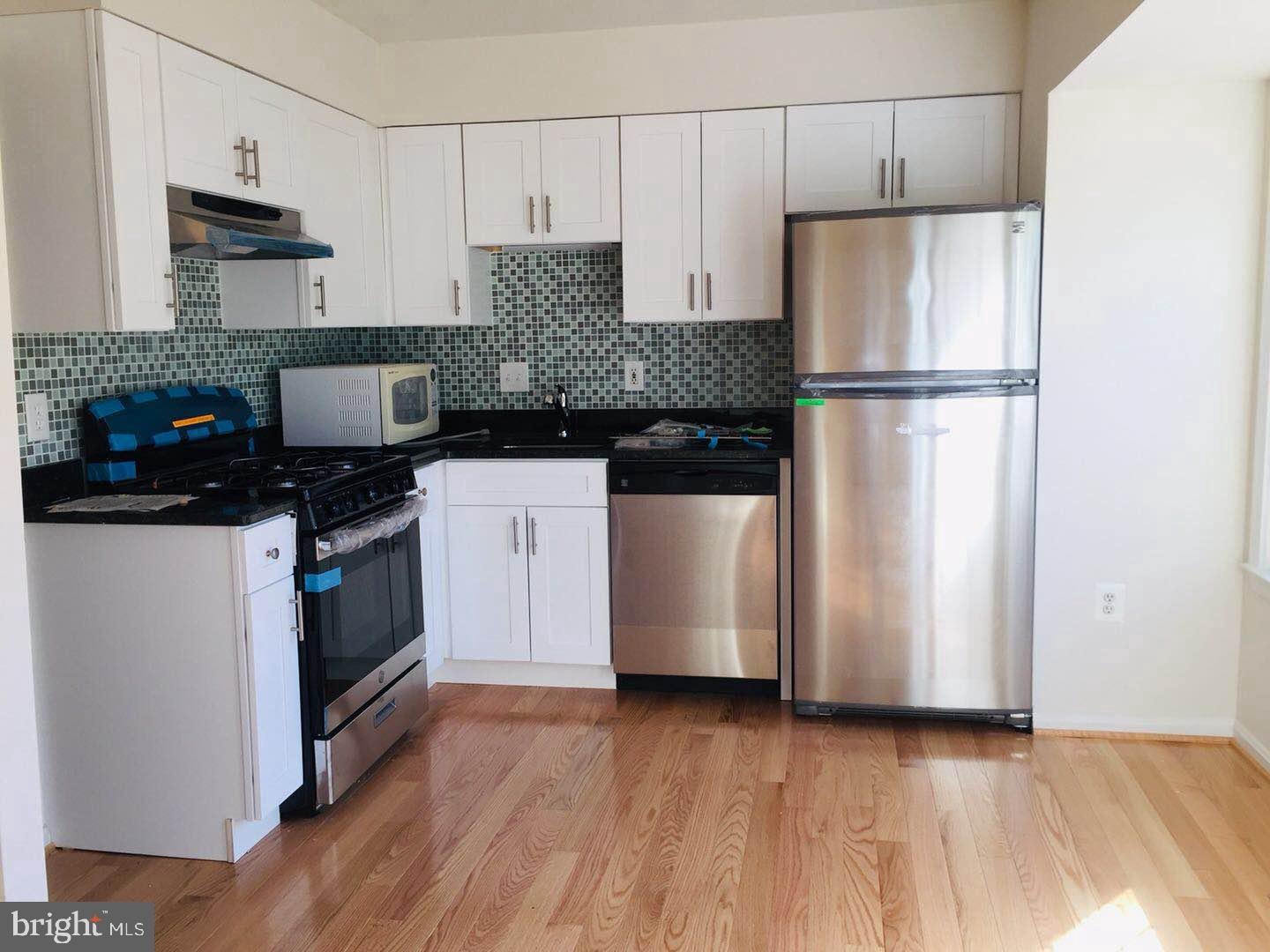 3055 HICKORY GROVE COURT