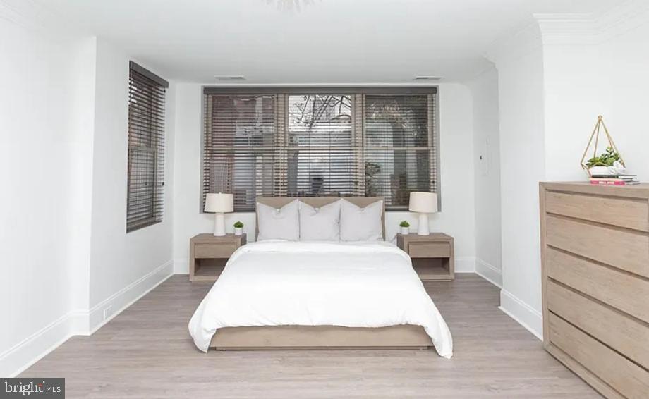 MOUNT VERNON PLACE HISTORIC DISTRICT - Residential Lease