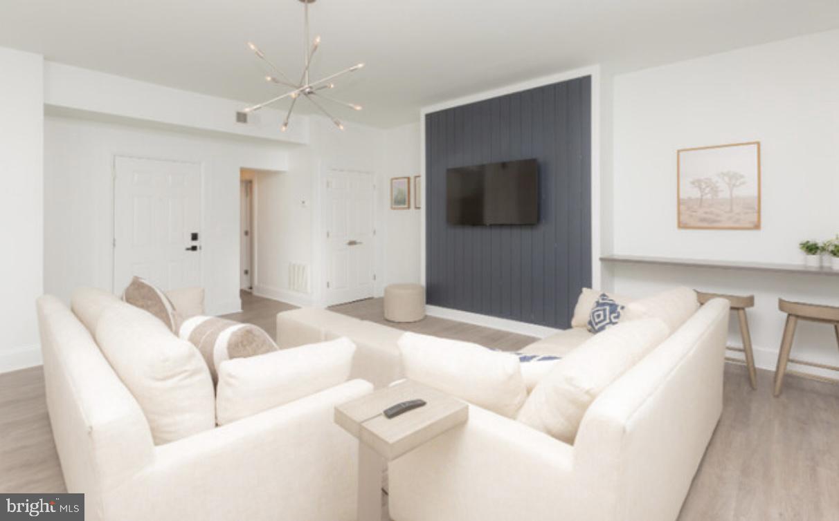 MOUNT VERNON PLACE HISTORIC DISTRICT - Residential Lease