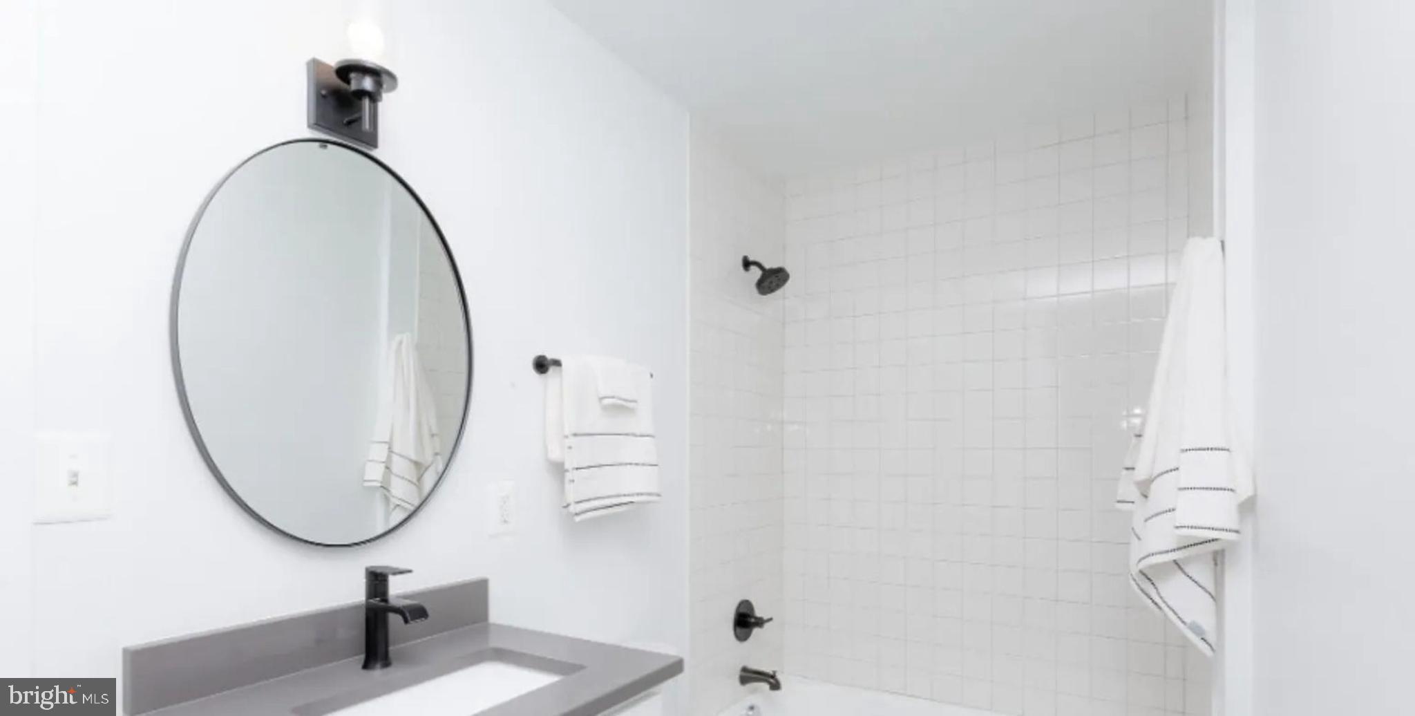 MOUNT VERNON PLACE HISTORIC DISTRICT - Residential Lease