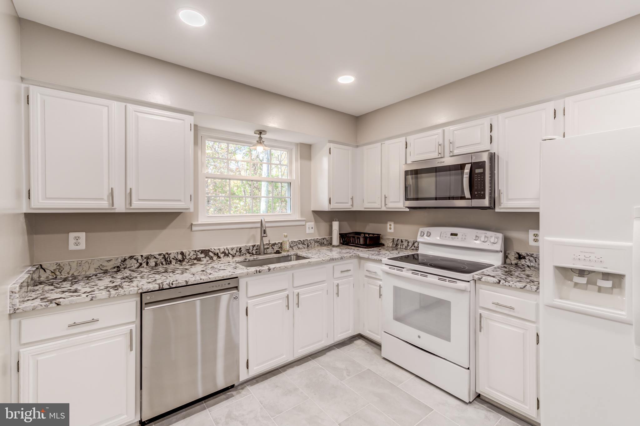 BURKE CENTRE - Residential Lease