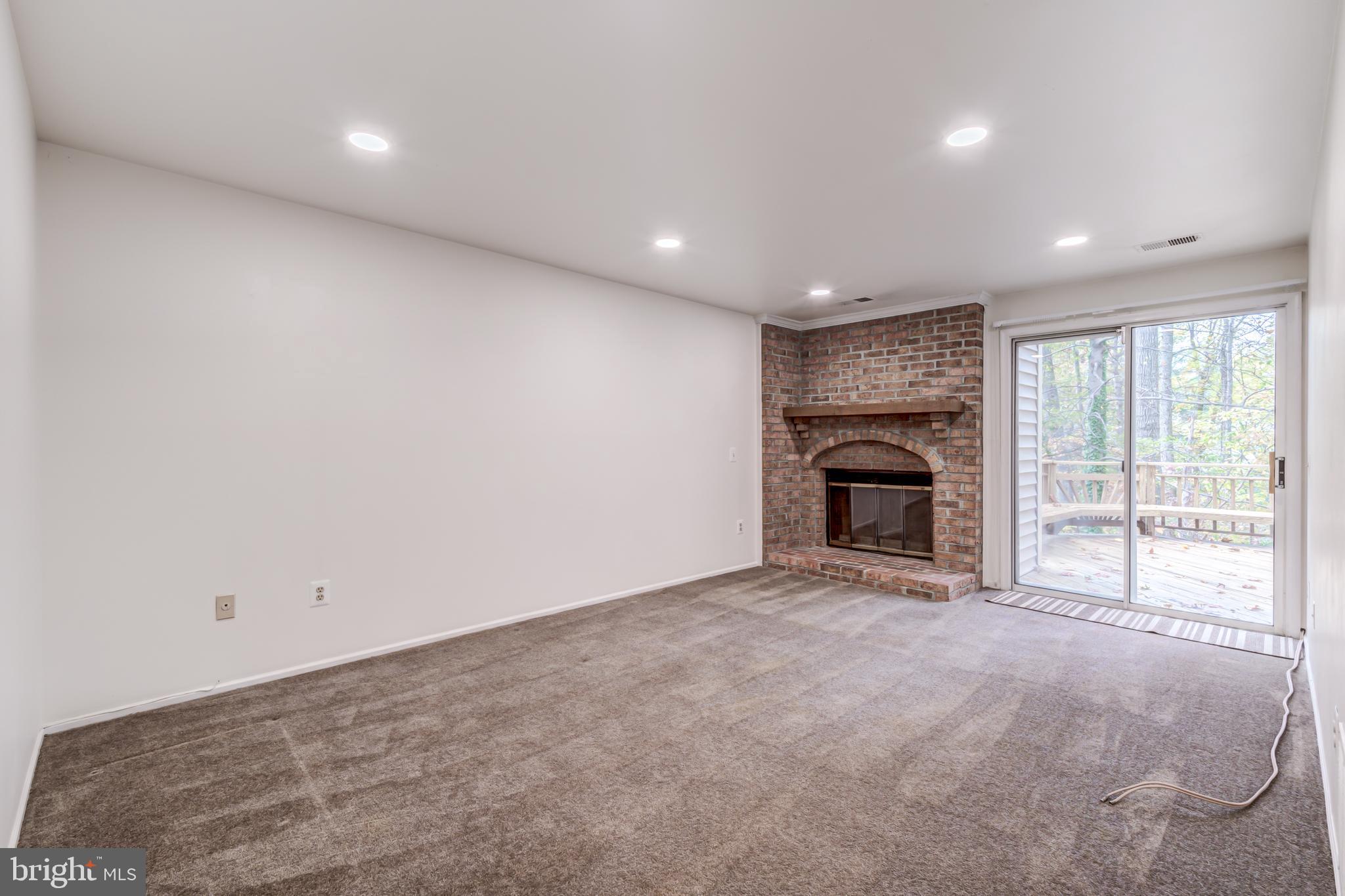 BURKE CENTRE - Residential Lease