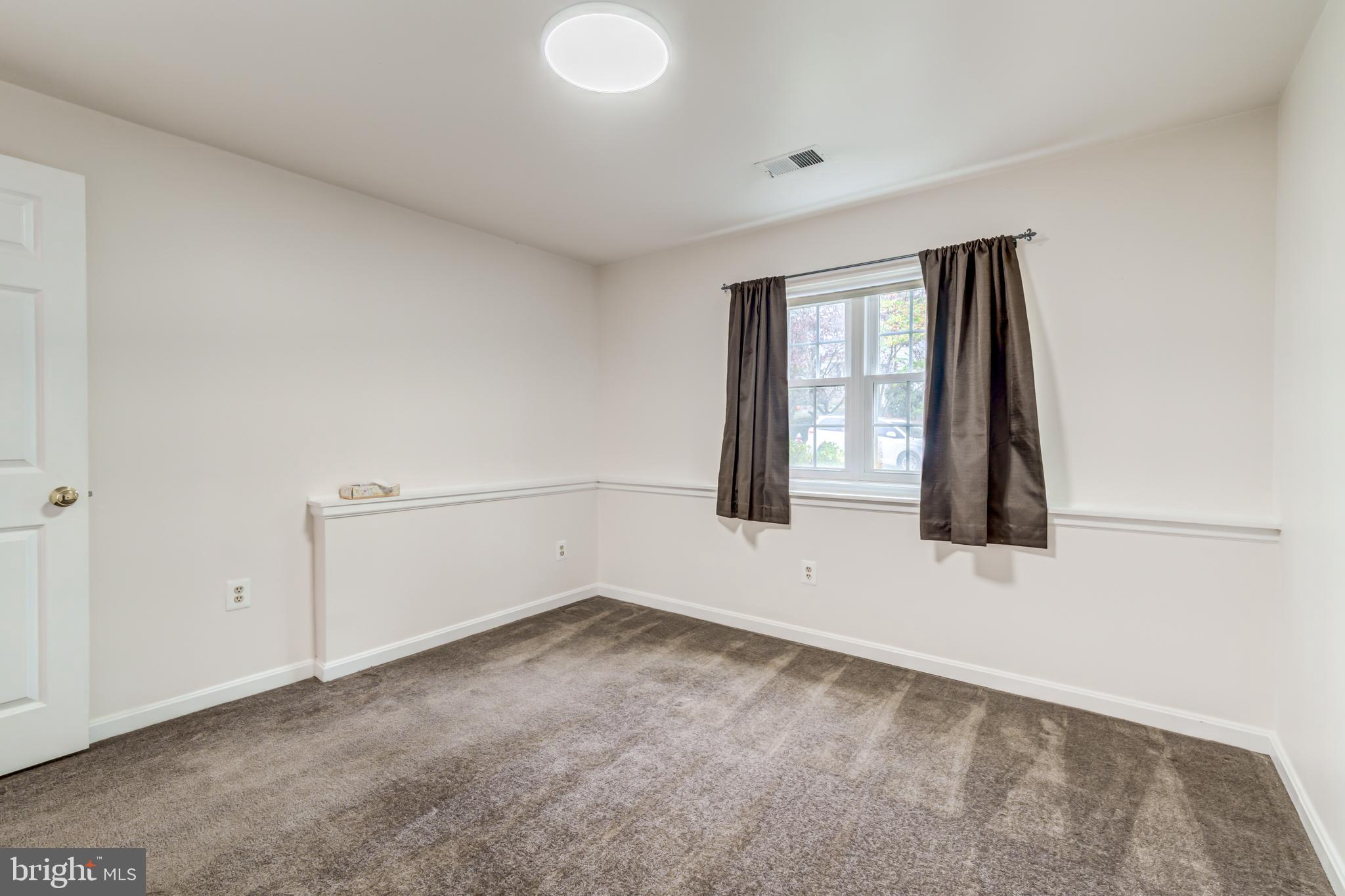 BURKE CENTRE - Residential Lease