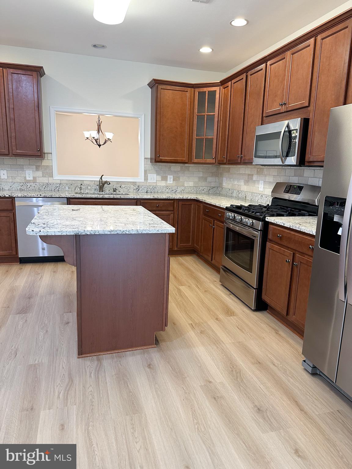 TURNBERRY EAST - Residential Lease