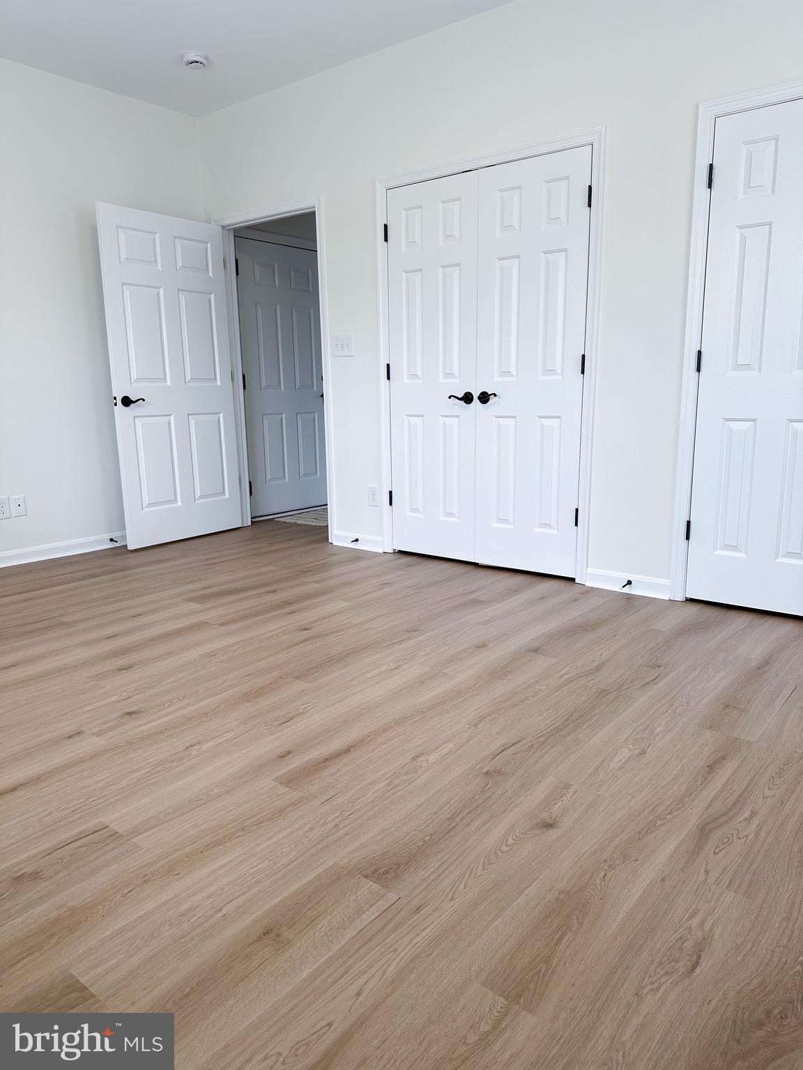 TURNBERRY EAST - Residential Lease