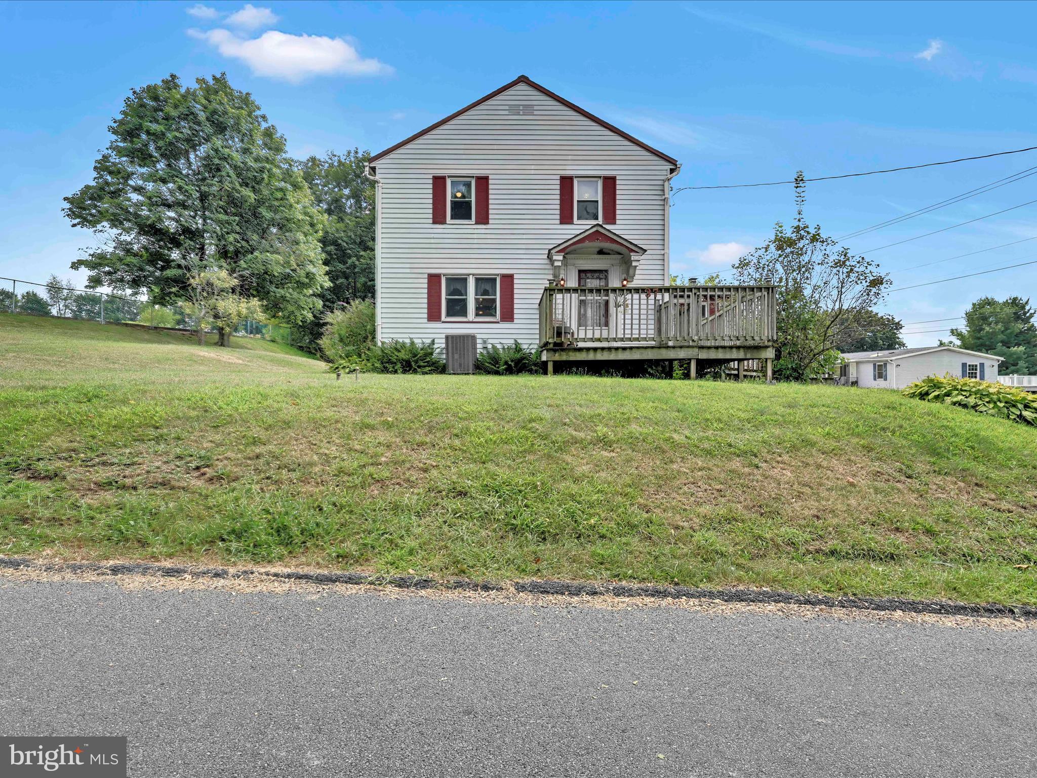 37 SEYMOUR DRIVE