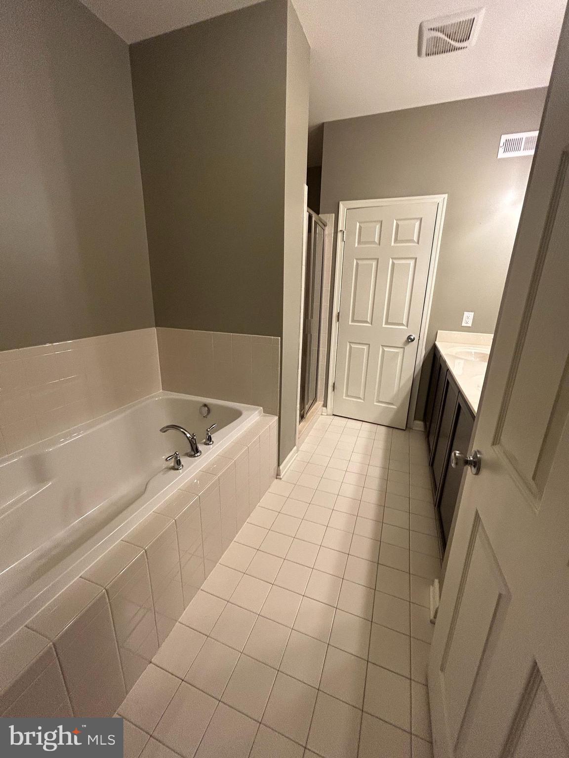 MERIDIAN CROSSING - Residential Lease