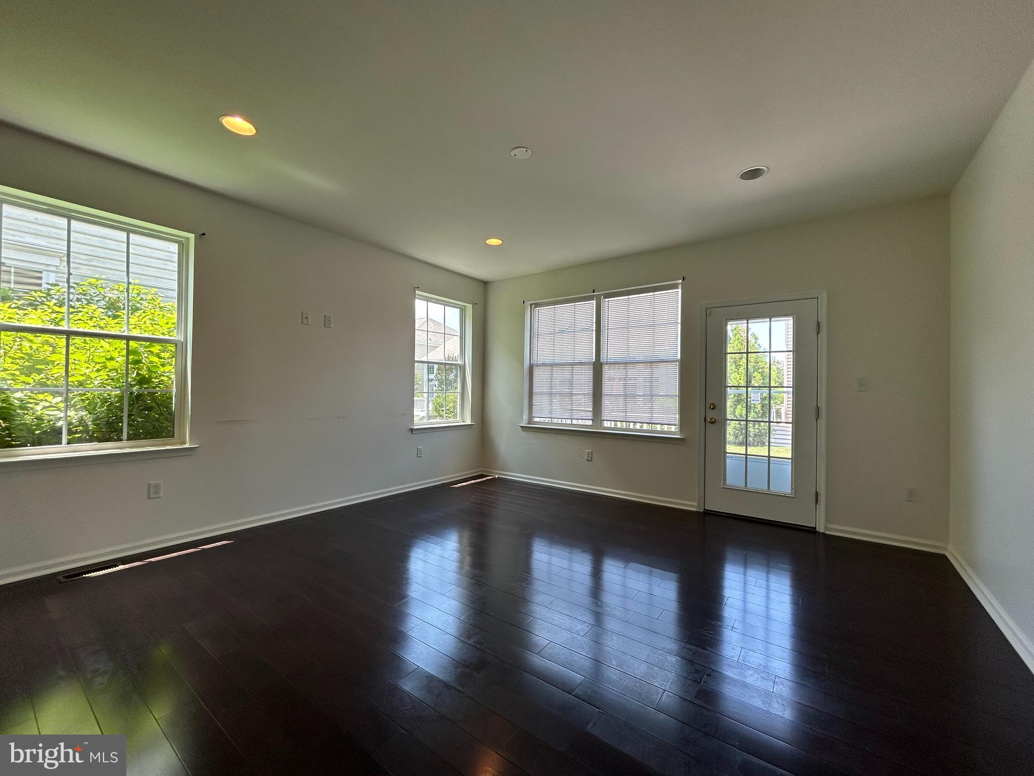 MERIDIAN CROSSING - Residential Lease