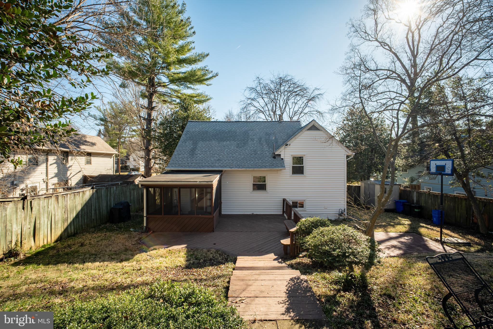 WHEATON WOODS - Residential