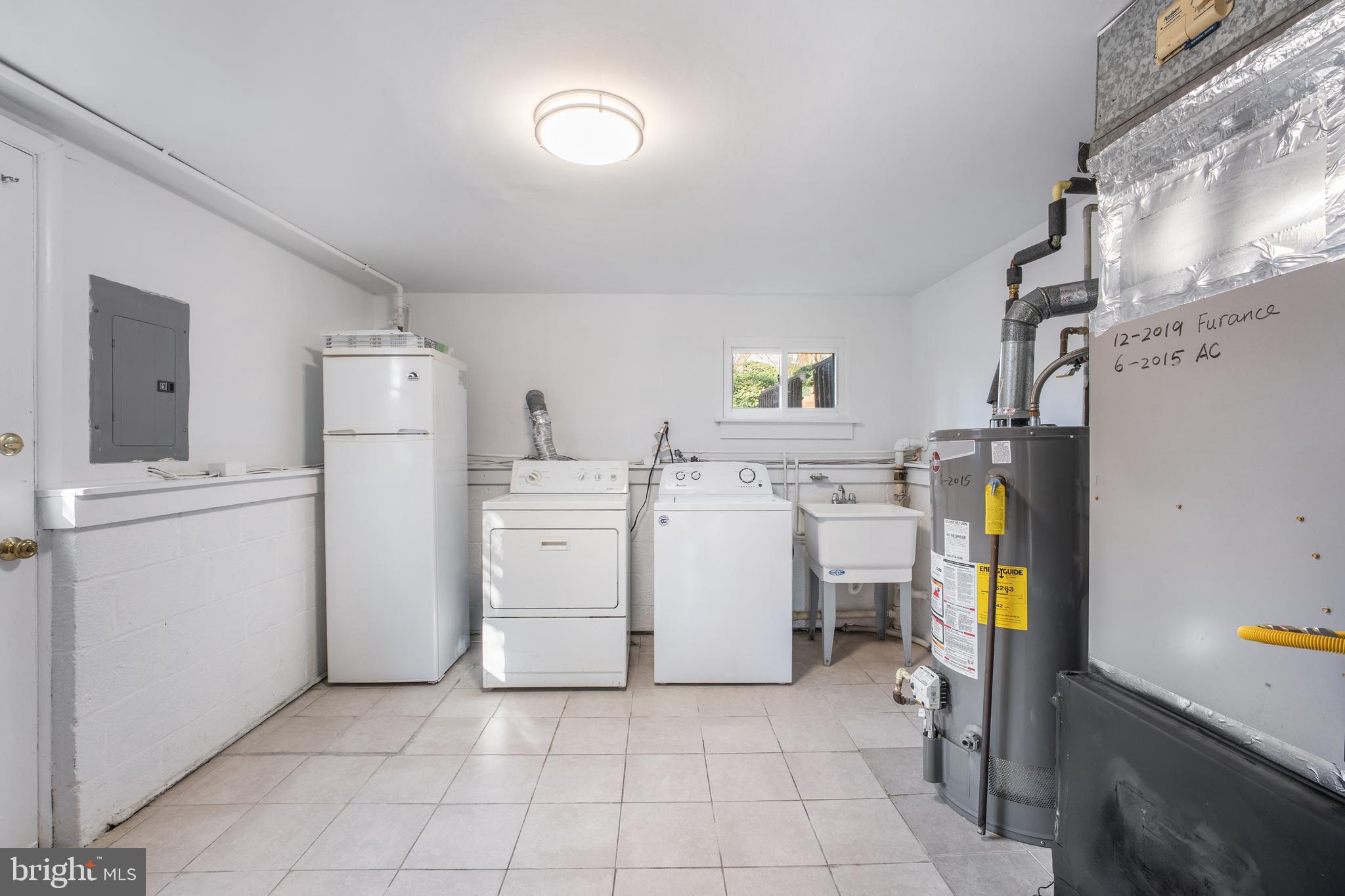 WHEATON WOODS - Residential