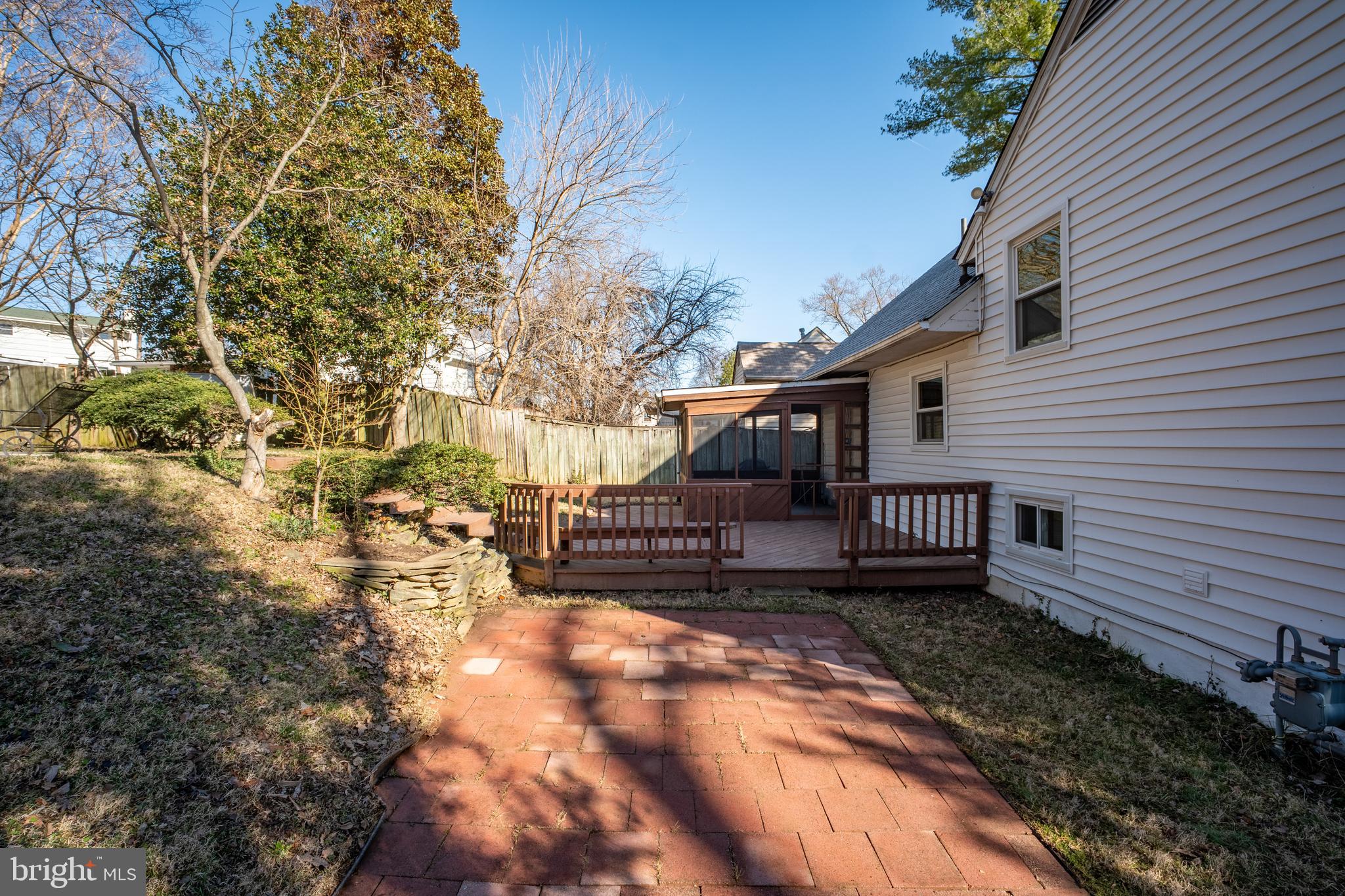 WHEATON WOODS - Residential