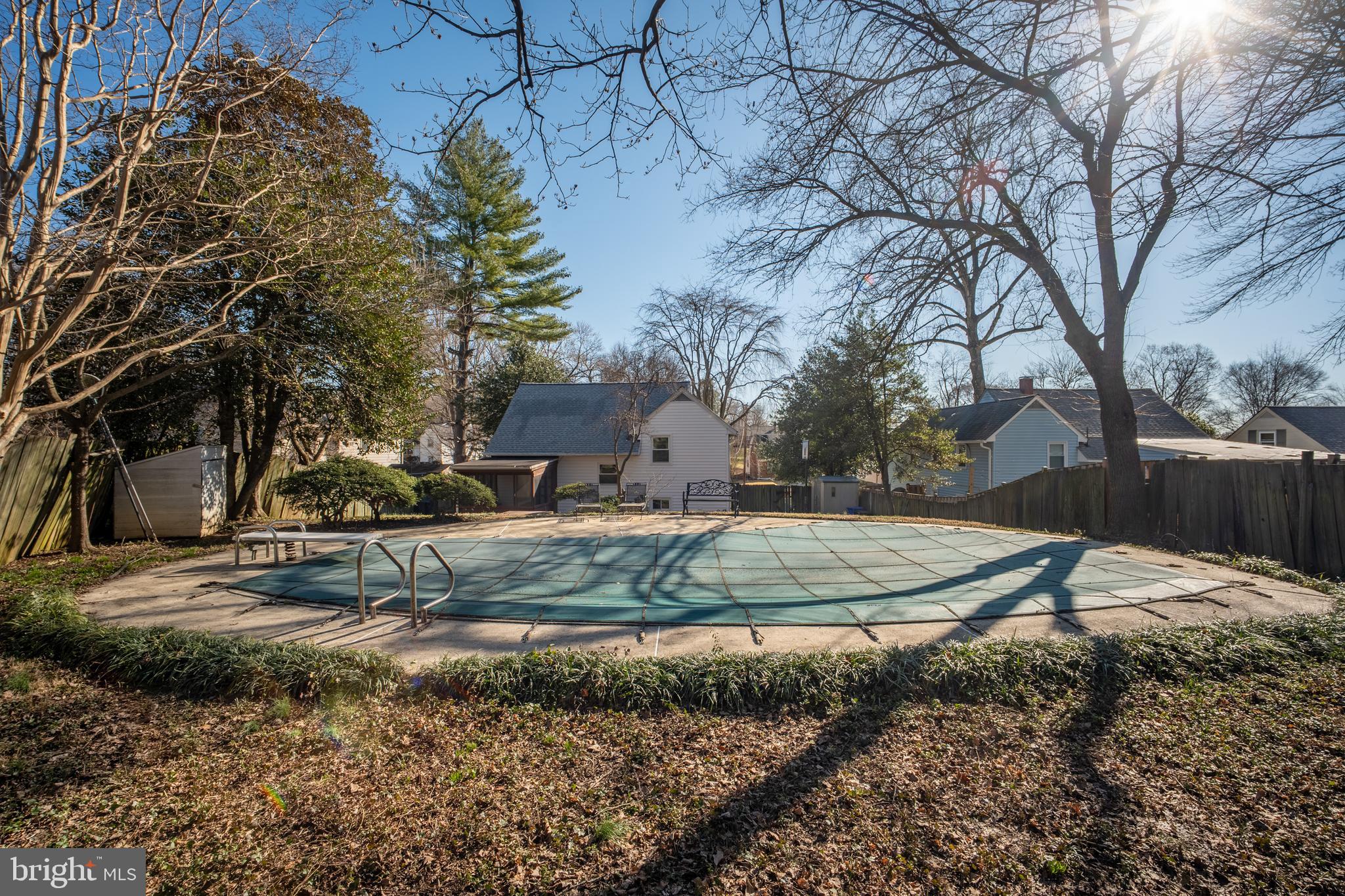 WHEATON WOODS - Residential