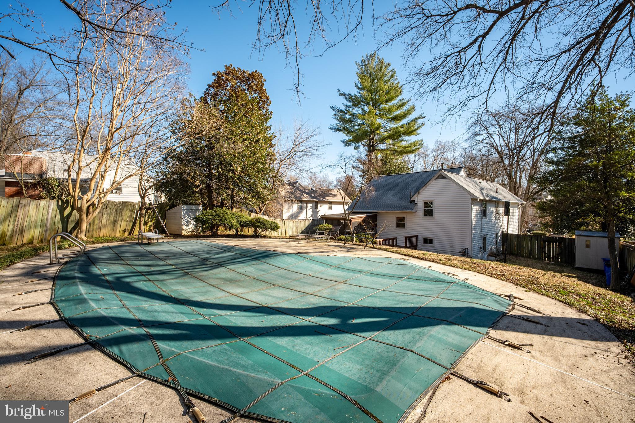 WHEATON WOODS - Residential