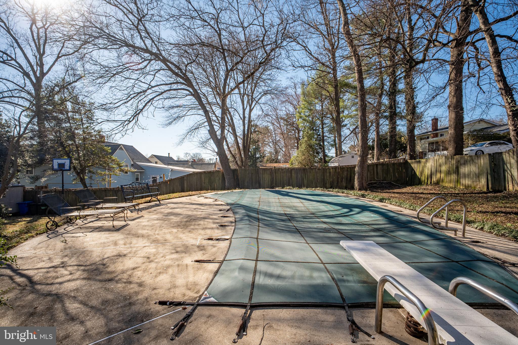 WHEATON WOODS - Residential