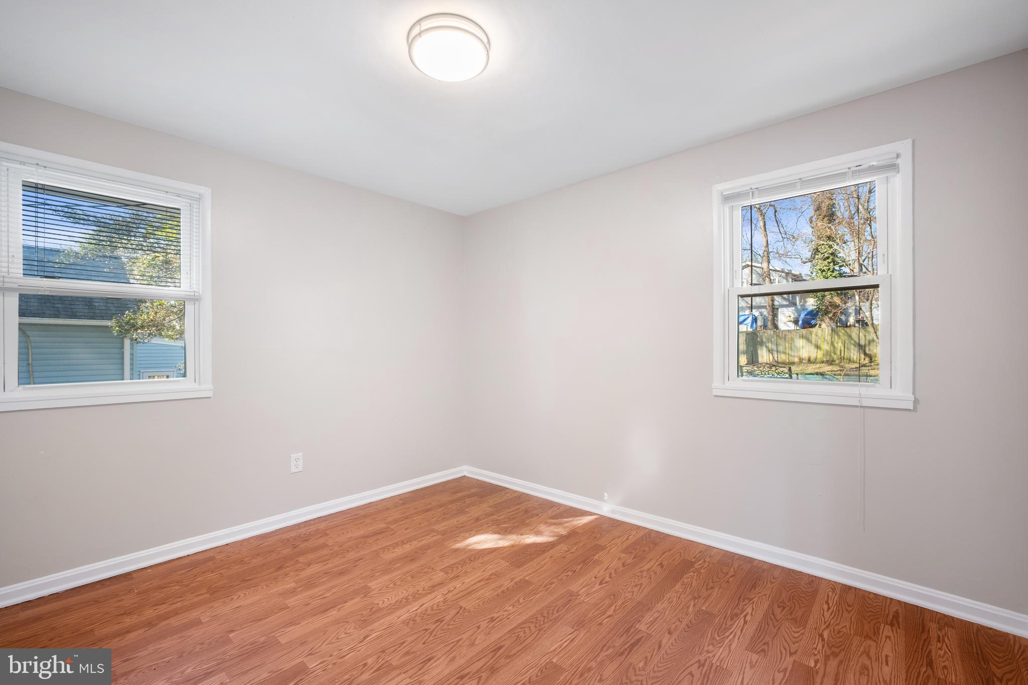 WHEATON WOODS - Residential