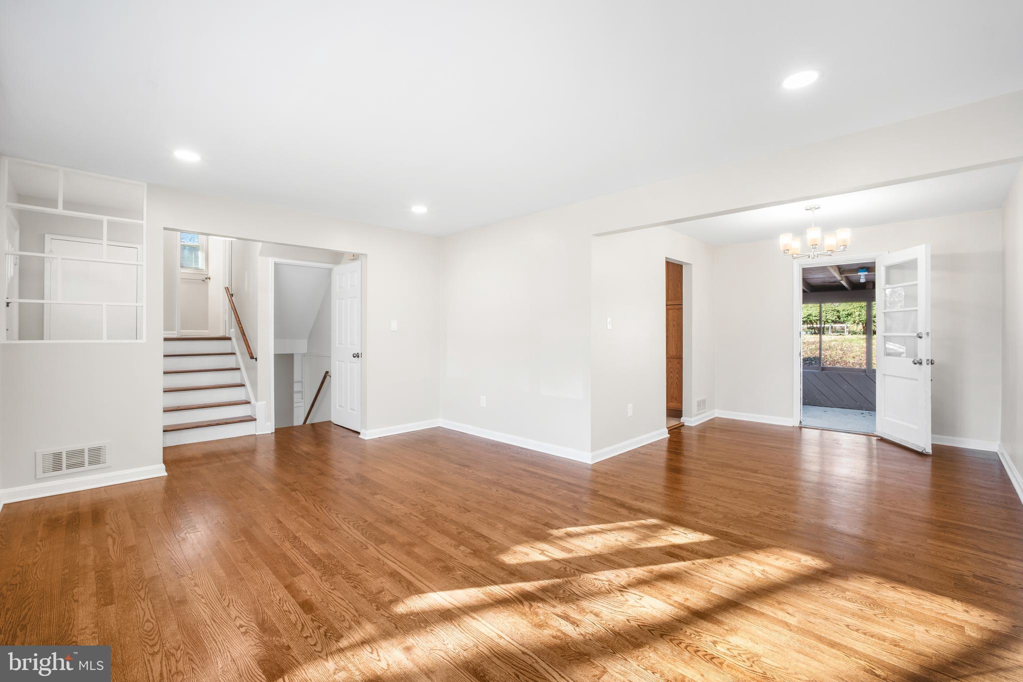 WHEATON WOODS - Residential