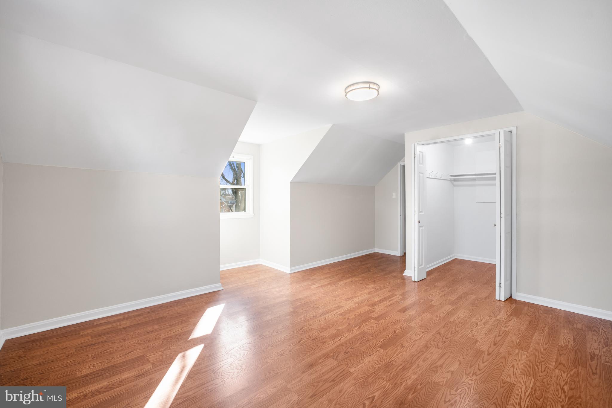 WHEATON WOODS - Residential