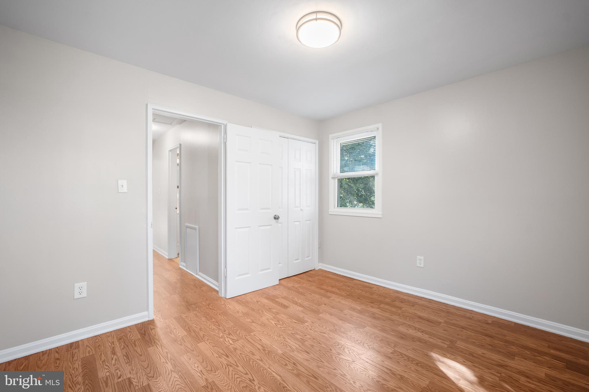 WHEATON WOODS - Residential